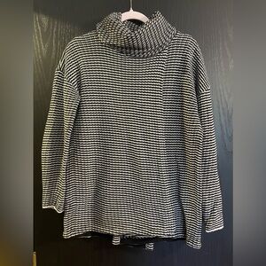 Cabi Fergie Split Sweater